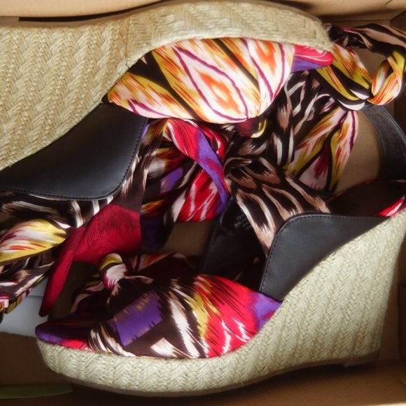 Diane ANA Heel - Picture 4 of 7